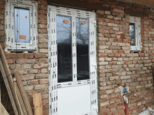 Haupteingangstür im REHAU SmartLine+ Classic-Profil