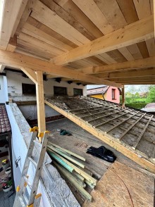 Zustand vor dem Umbau – das Schlafzimmer wurde auf dem Garagendach eingerichtet