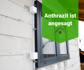 Anthrazitfarbene Fenster auf Lager